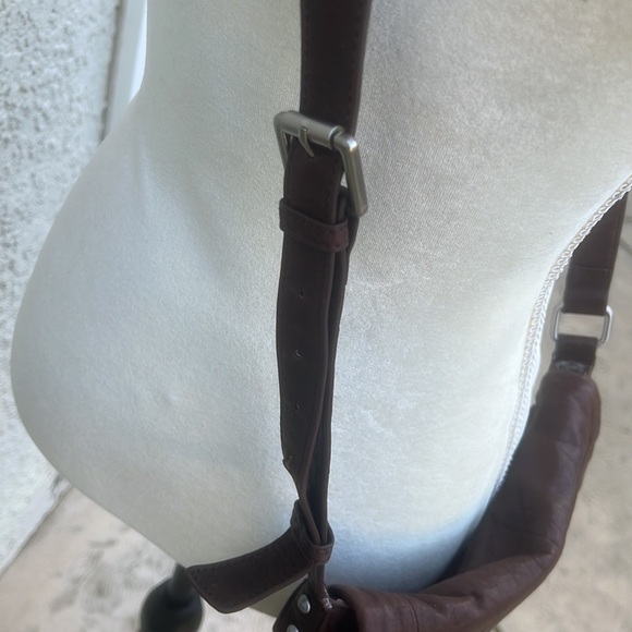 PERLINA New York Brown Distressed Leather Crossbody Purse - Picture 3 of 9